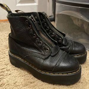 Dr Martens black Napa leather platform Sinclair lace up zipper boots size